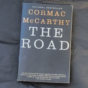 ✨4 For $20✨Cormac McCarthy: The Road